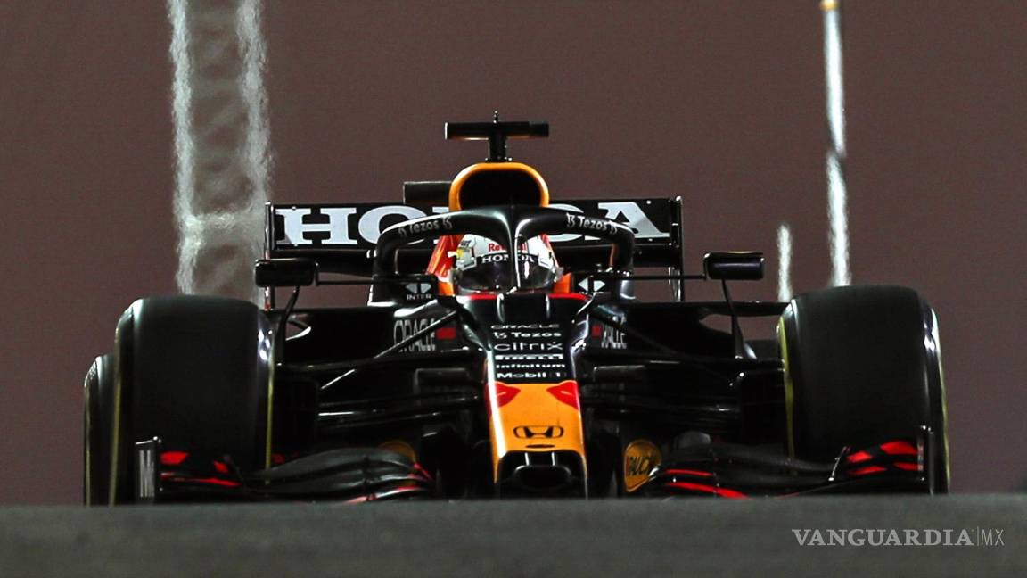 Lidera Max Verstappen la pole de GP de Abu Dabi con ayuda de Checo Pérez, arrancará en cuarto