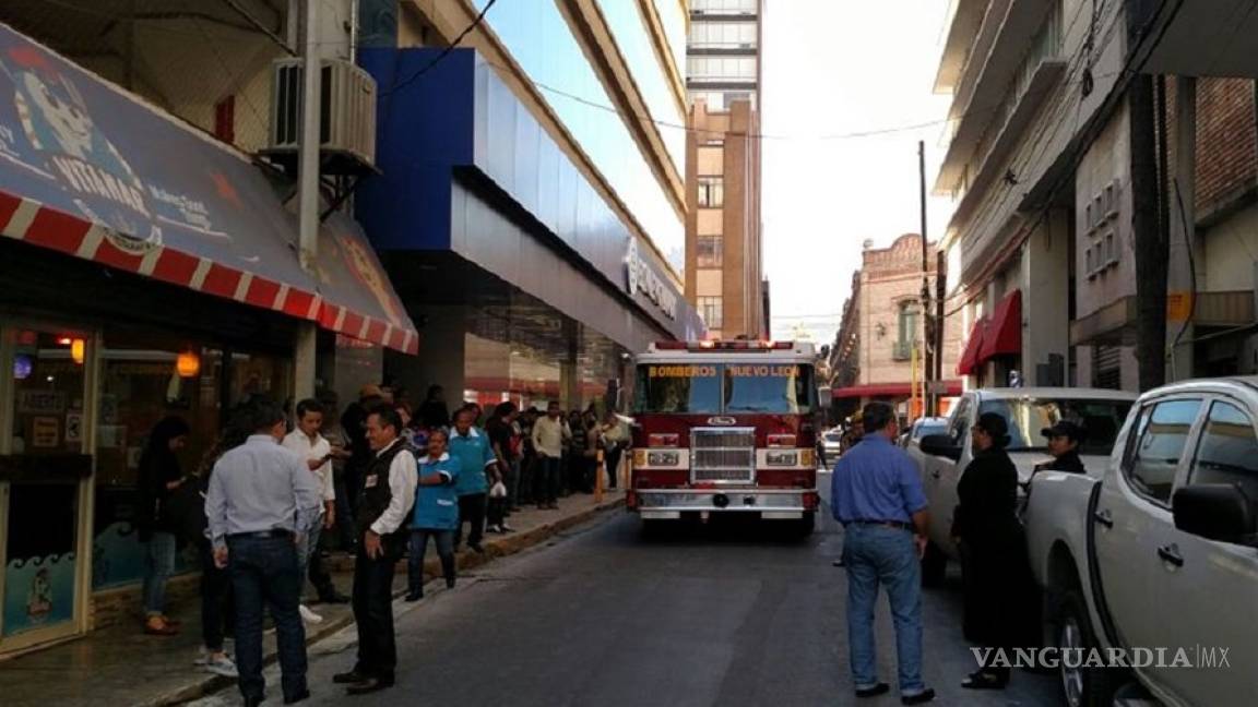 Se incendian oficinas de Salud en Monterrey