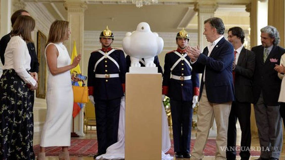 $!El escultor Botero regala a Colombia una "Paloma de la paz"