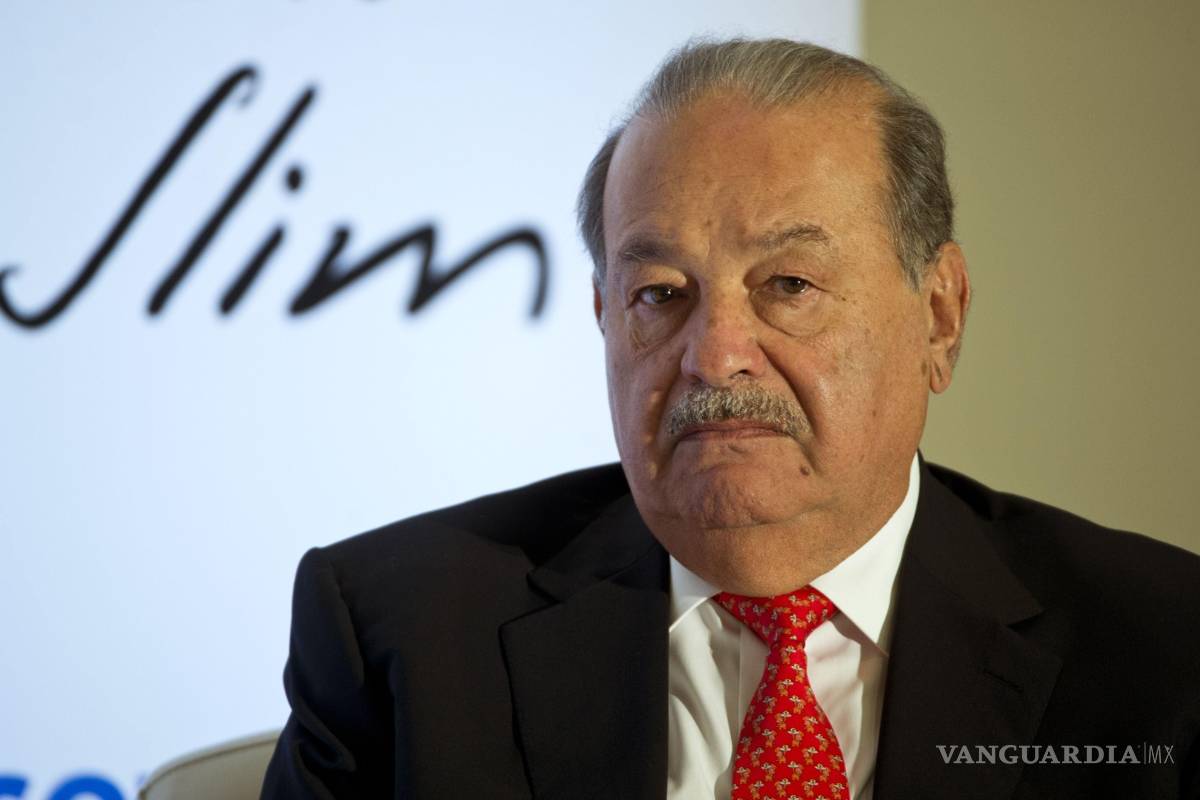Carlos Slim lanza escuela gratuita en línea para crear microempresas