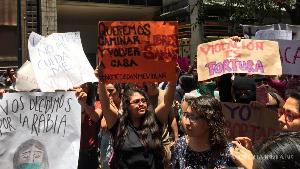 'No me cuidan, me violan', gritan mujeres al manifestarse contra la policía en la CDMX