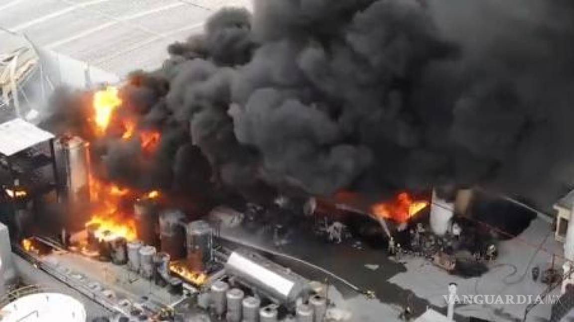 Se registra fuerte explosión en fábrica de García, Nuevo León
