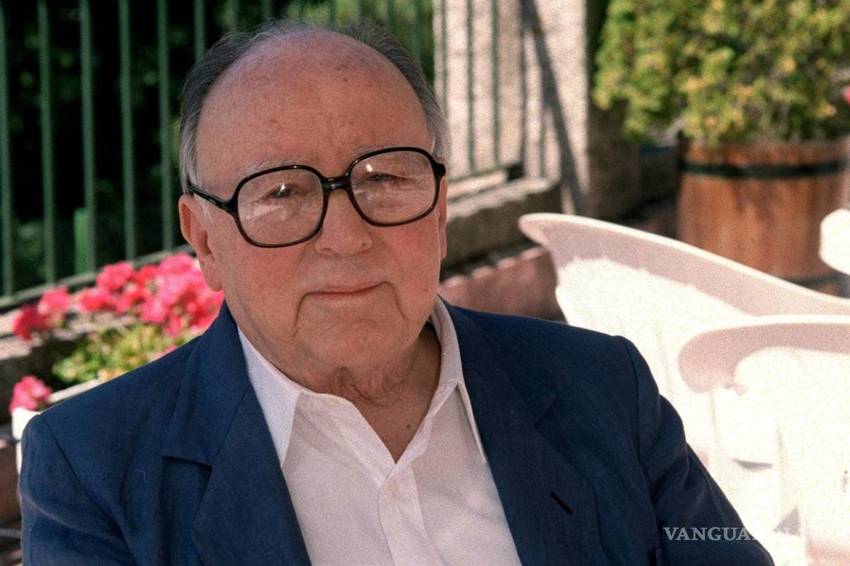 Cien años de Augusto Monterroso, autor del cuento más corto de la historia