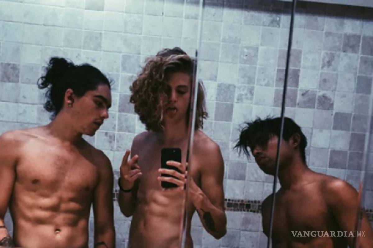 Sergio Mayer Mori desata polémica sobre su sexualidad con mirror selfie (+fotos)