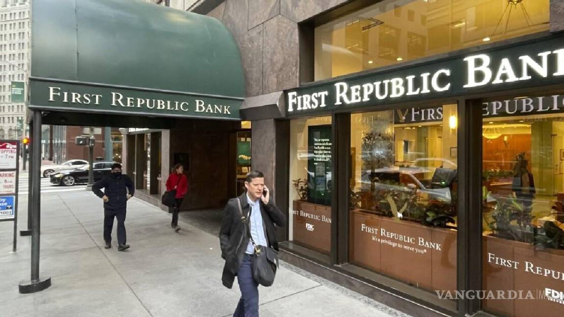 Compra JPMorgan al First Republic y despedirá a mil empleados