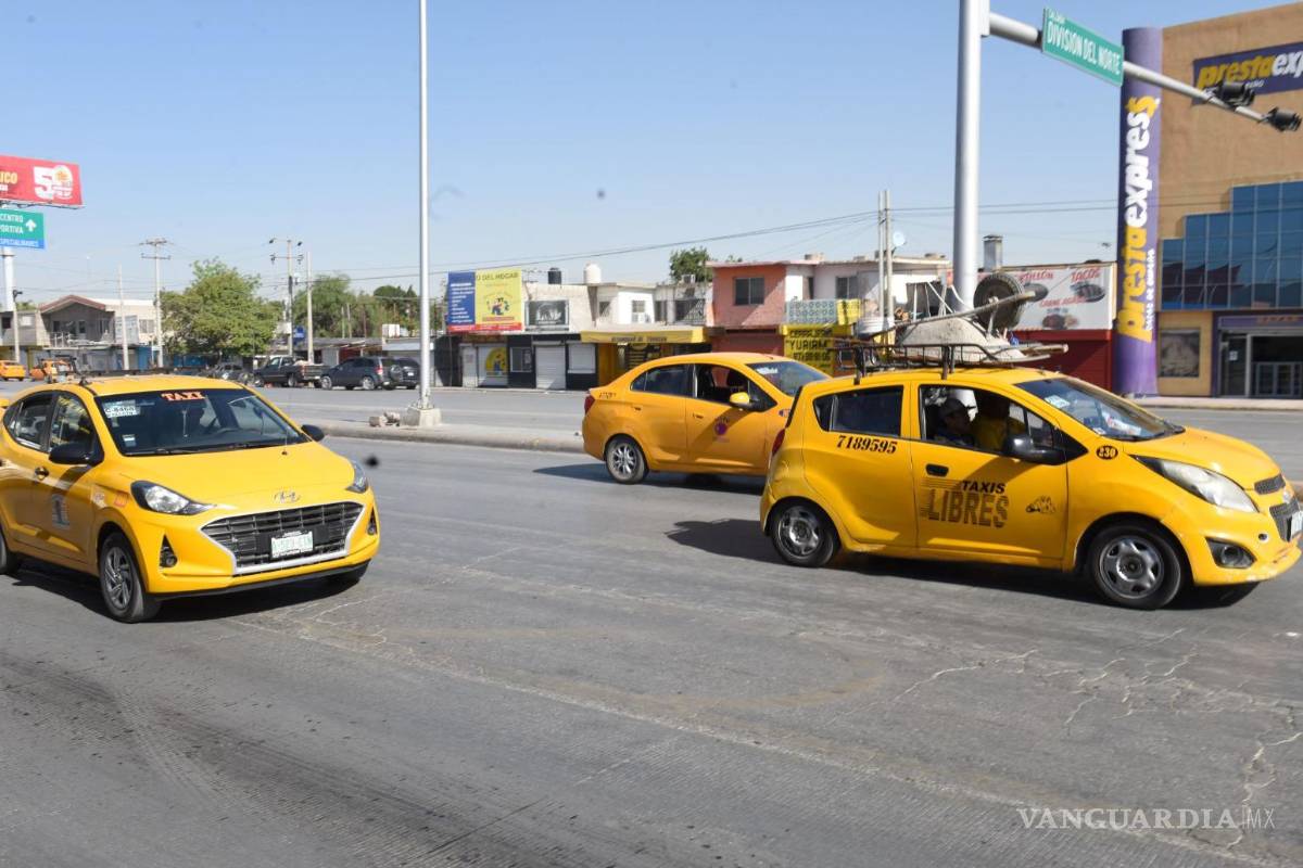 Torreón: Refuerzan operativo de revisión a taxis y sus tarifas por temporada decembrina