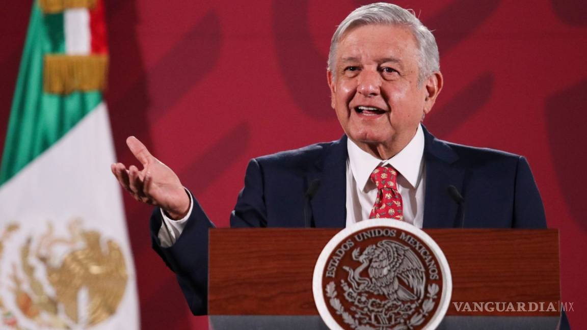 López Obrador defiende a Samuel García y Mariana Rodríguez tras sanción del INE en su contra