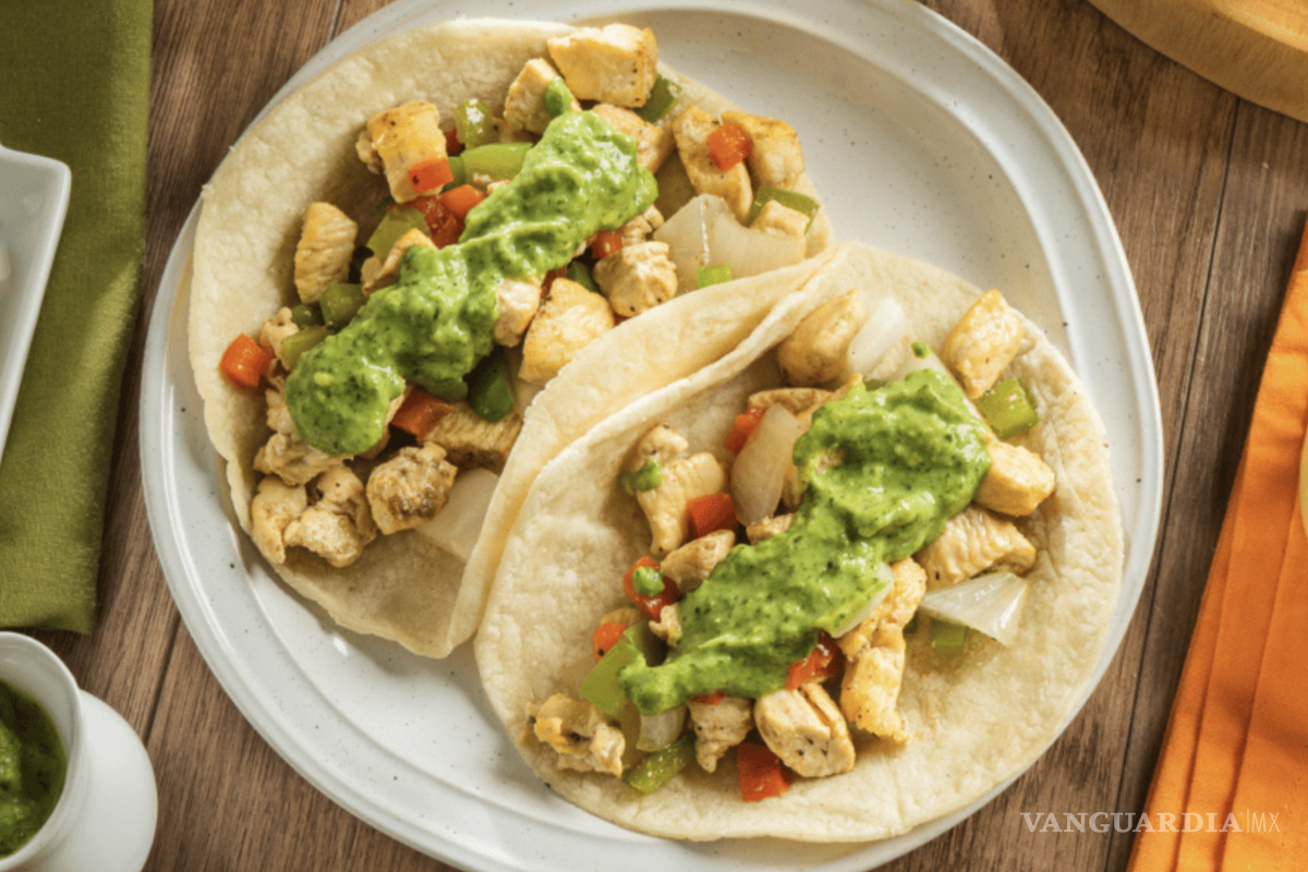 $!Tacos de pollo con guacamole.