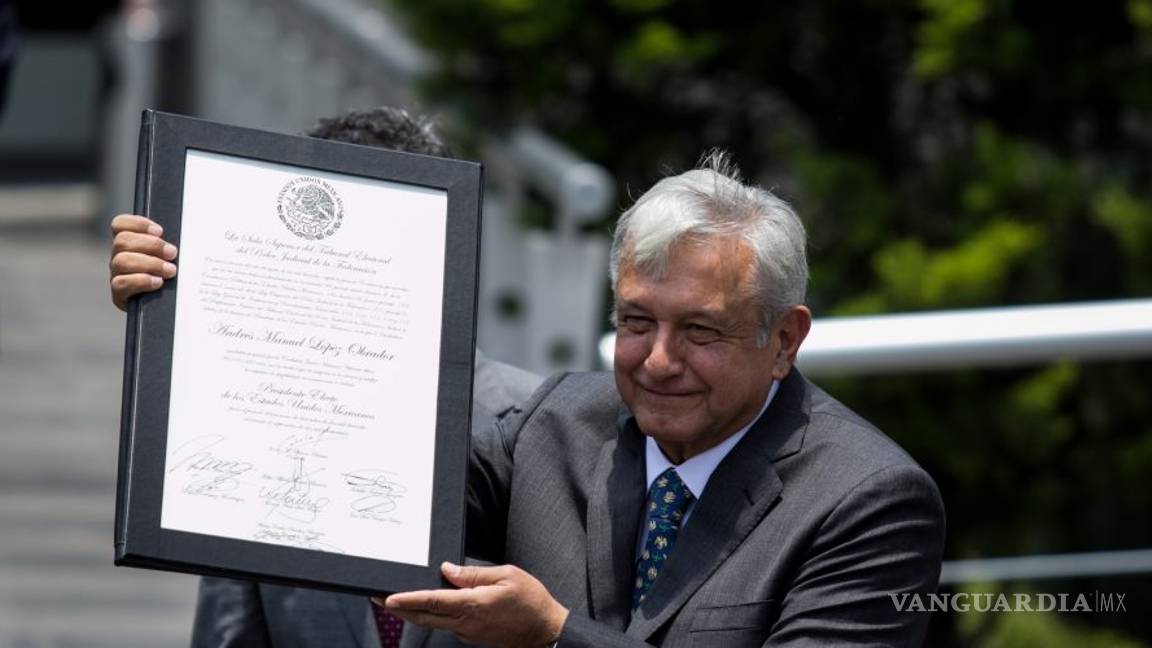 $!PRI tras entrega de constancia a AMLO: "Inicia una nueva etapa en nuestra vida institucional"