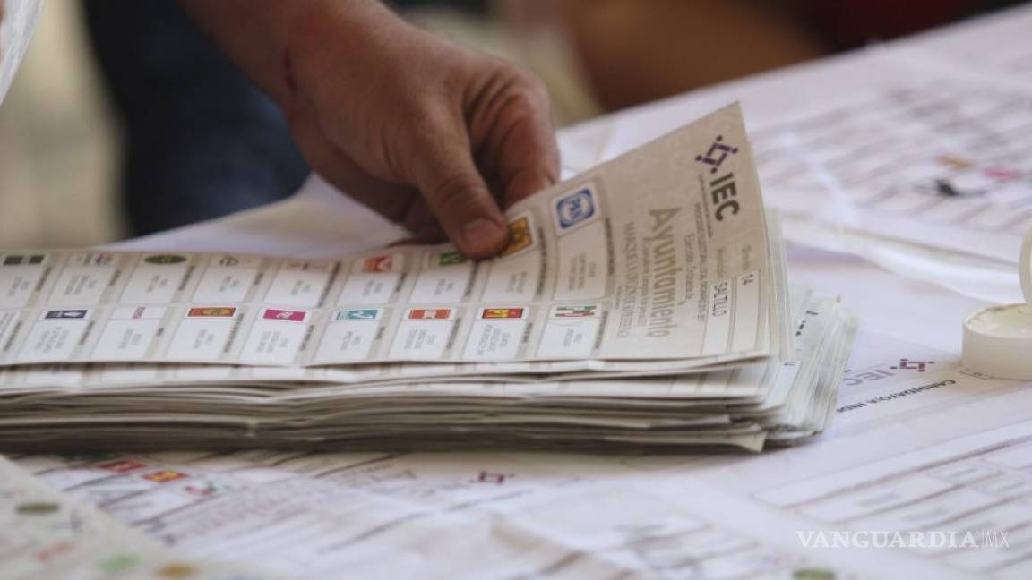 Da IEC ‘sólo la bendición’ a los 10 candidatos independientes de Coahuila; aún no les depositan los 62 mil pesos estipulados a cada uno