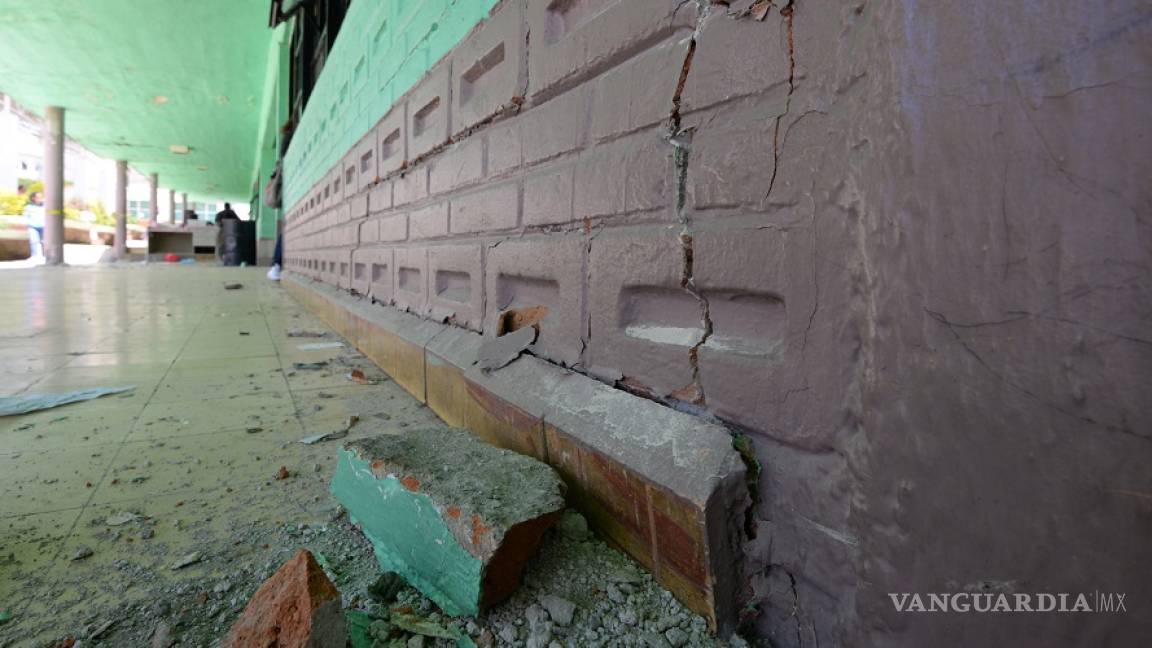 Ocho de cada 10 pesos para reconstruir escuelas tras sismo 19S siguen 'perdidos'