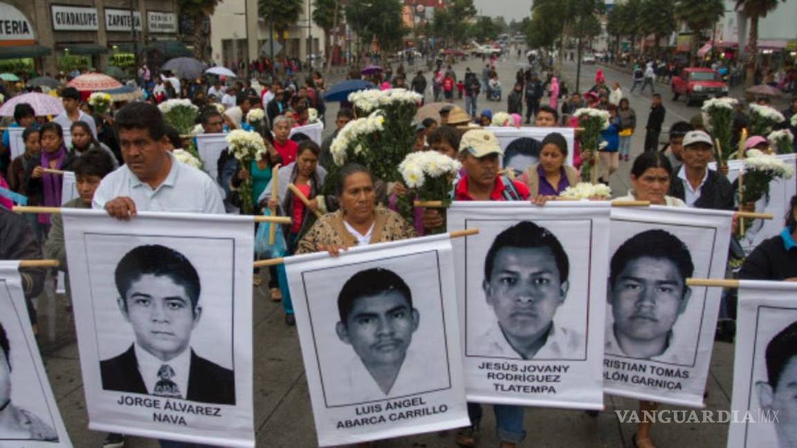 $!Desaparición de los 43 normalistas es "mucho peor" que la matanza del 68: Elena Poniatowska