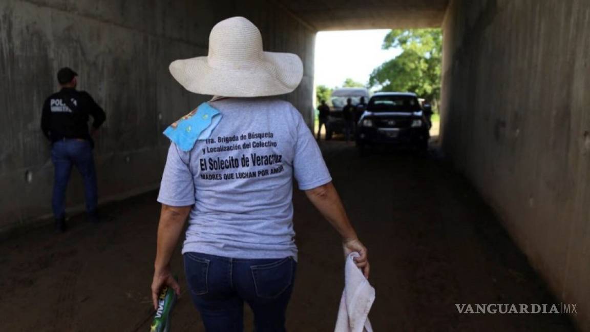 Un grupo de mujeres activistas encuentra 75 fosas clandestinas en Veracruz