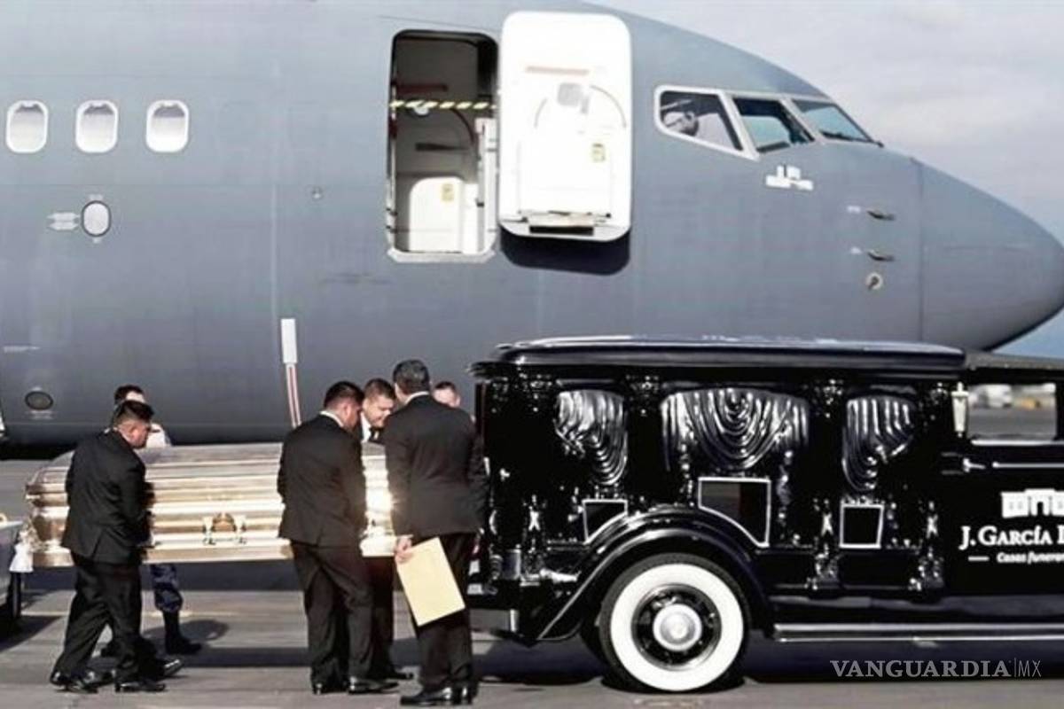 Traer las cenizas de José José costó ¡1.5 millones de pesos al erario público!