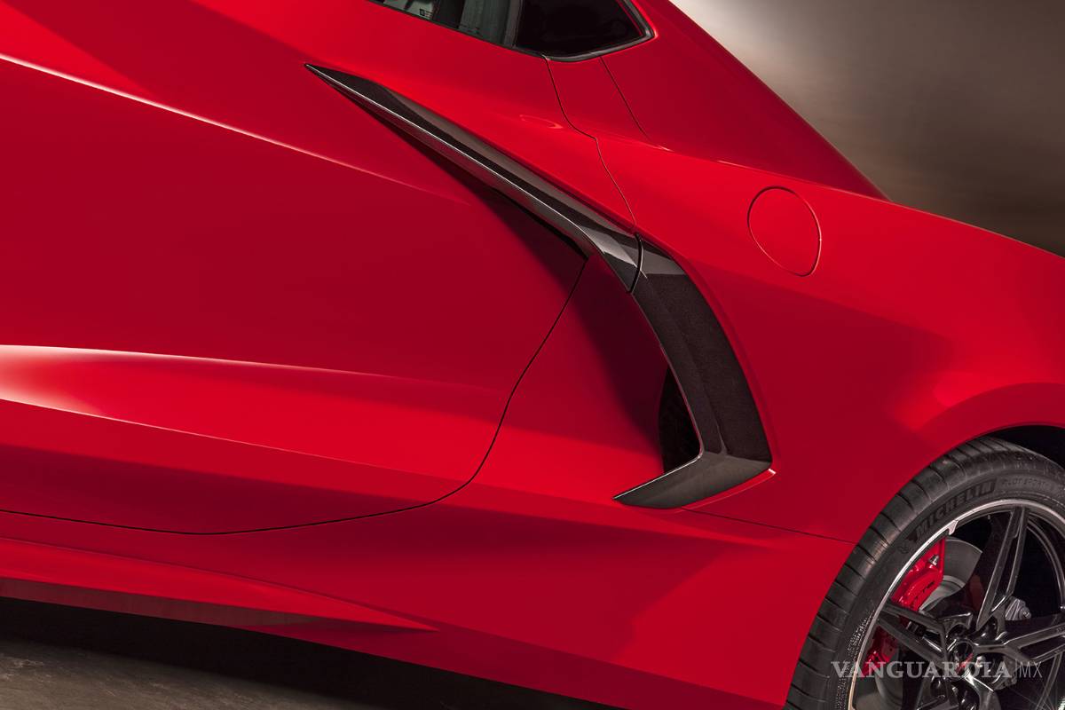 $!Así es el nuevo Chevrolet Corvette 2020, un 'Ferrari norteamericano' con motor central de 495 hp