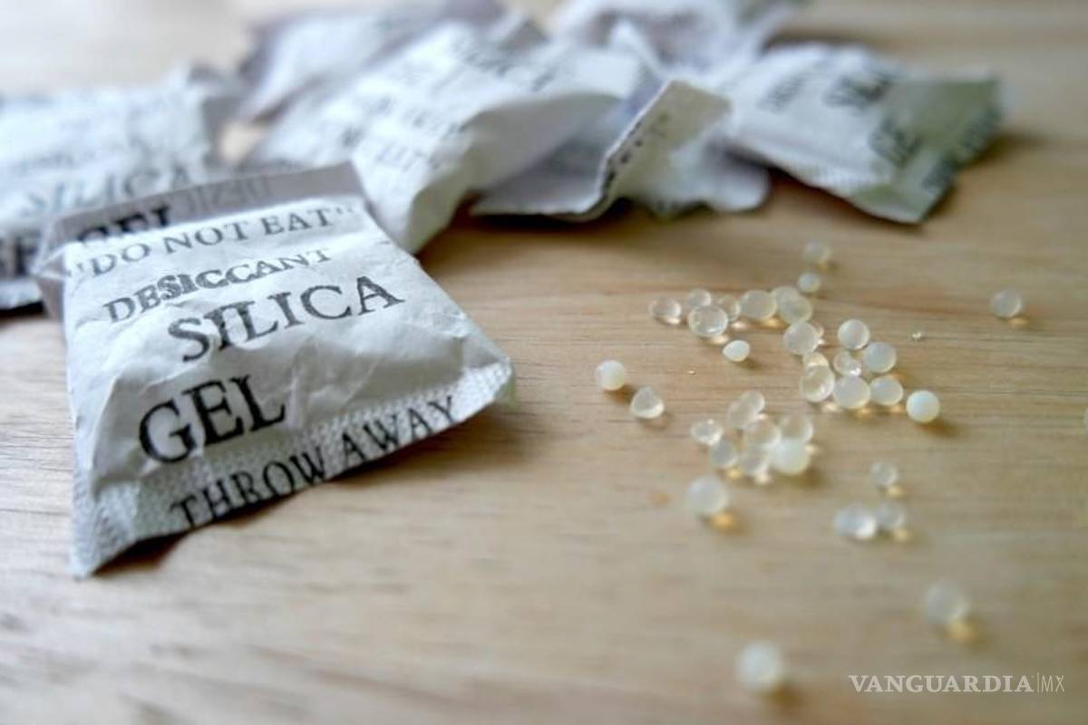 ¿Qué son las misteriosas bolsitas que vienen en las cajas de zapatos, ropa y otros productos?... para qué sirven y diez ingeniosos usos que te sorprenderán