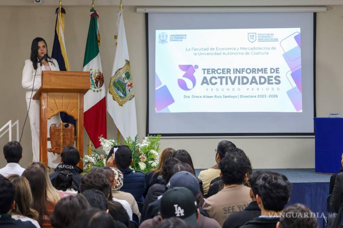 $!Grace Aileen Ruiz Santoyo rindió su tercer infrorme al frente de la Facultad de Economía y Mercadotenia.