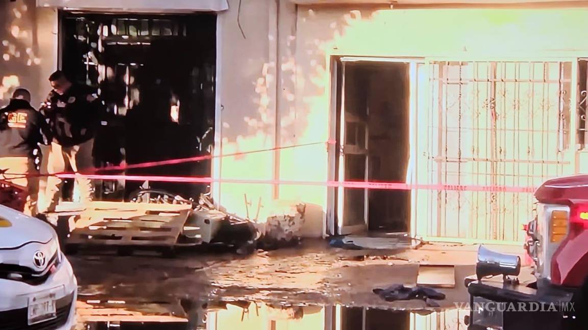 Arde casa en Torreón y muere hombre encerrado en el baño, donde buscaba resguardo