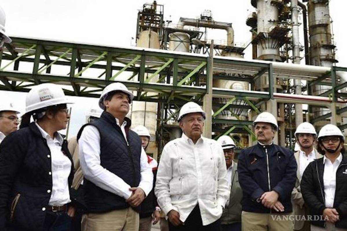 AMLO asegura que México ya no comprará más gasolina