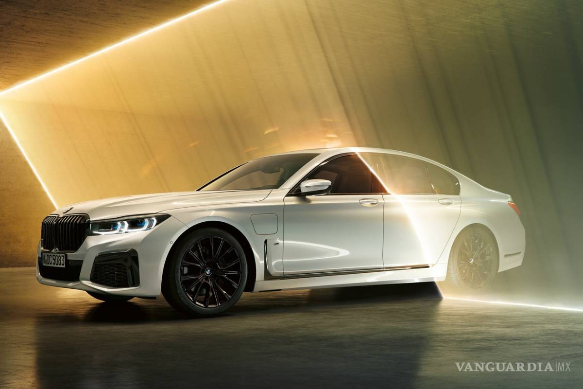 BMW Serie 7, híbrido enchufable con gran capacidad y comodidad