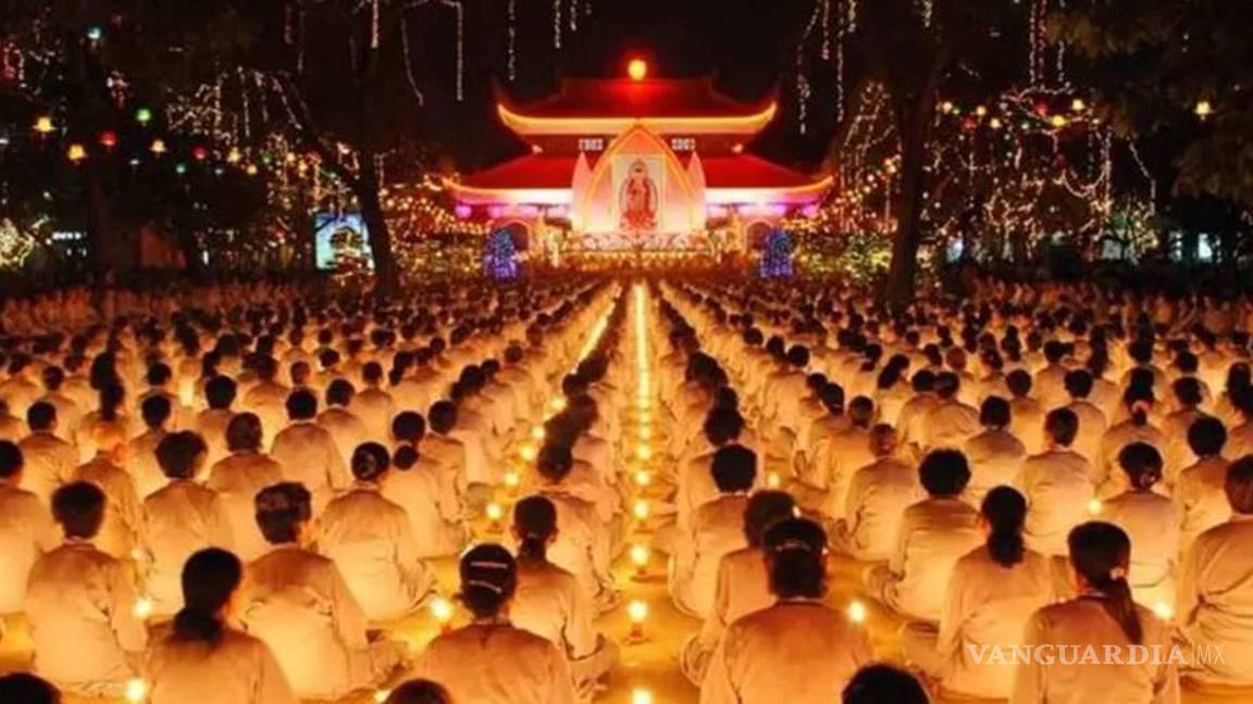 $!El Vesak se celebra en la primera luna llena de mayo.