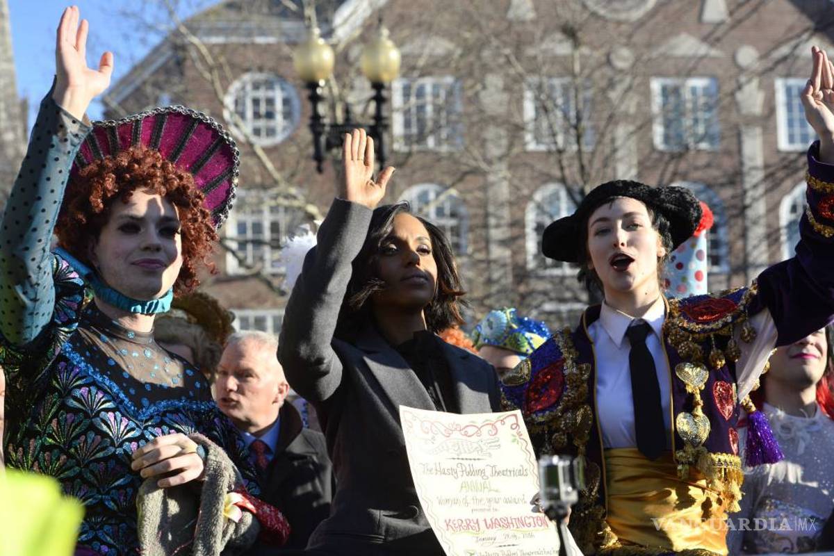 Kerry Washington celebra el premio “Hasty Pudding en Harvard