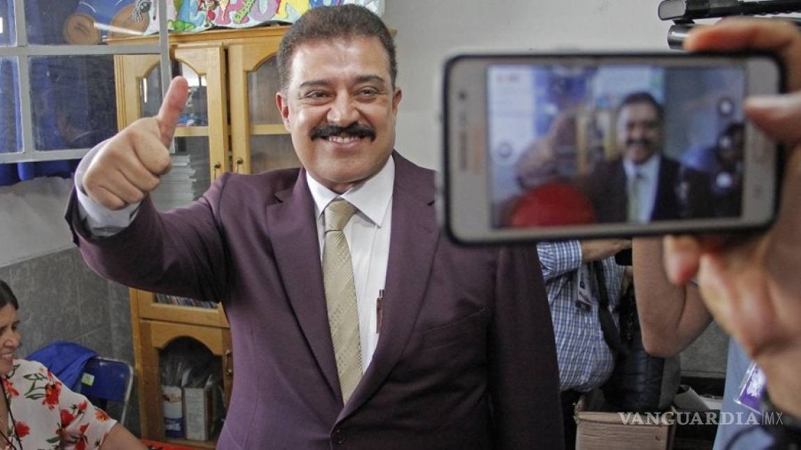 Carlos Lomelí, ex superdelegado de Jalisco, comparece por supuesto conflicto de interés y tráfico de influencias