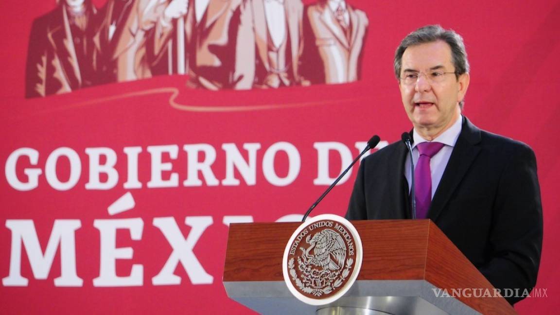Esteban Moctezuma aseguró que es falso que se entregarán plazas a la CNTE