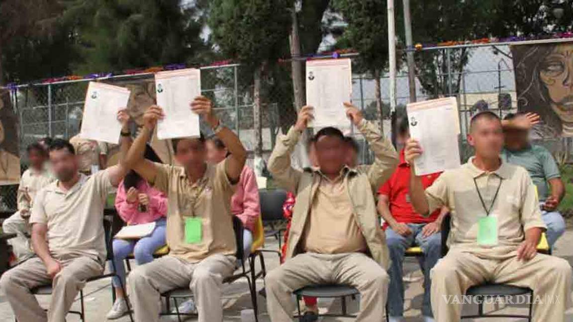 $!Se titula como ingeniero por la UNAM interno del Reclusorio Sur