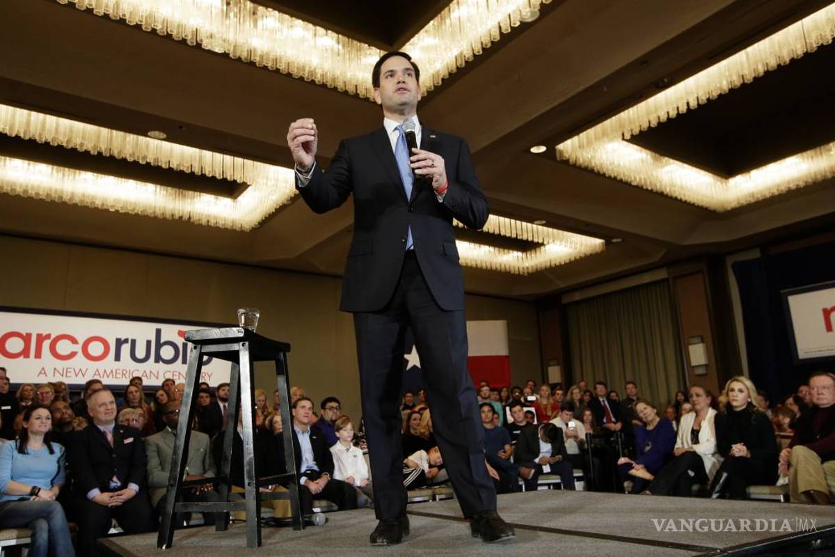 Candidatos bromean sobre botas con tacón alto de Marco Rubio