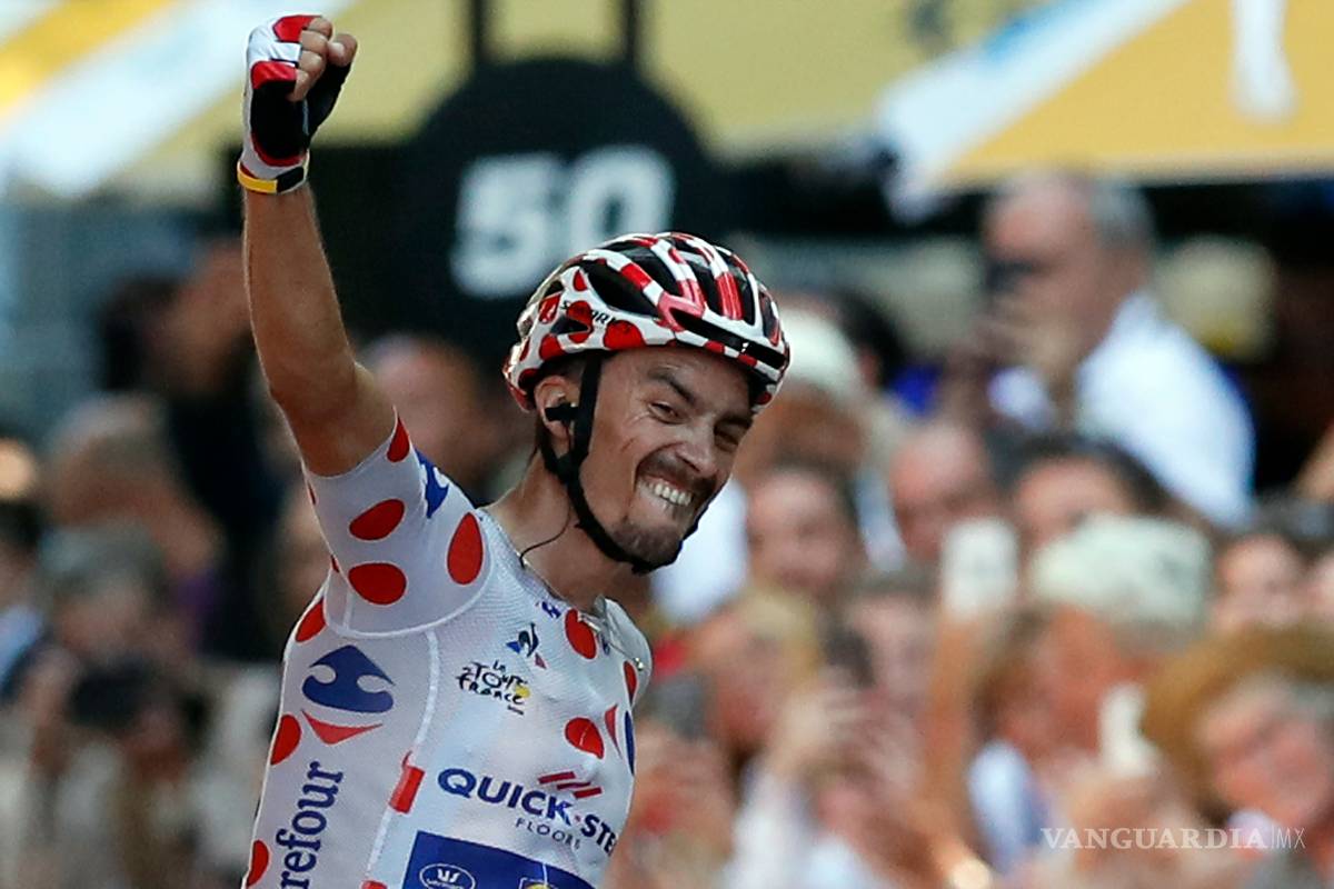 $!Rocían a Chris Froome con gas lacrimógeno en el Tour de Francia