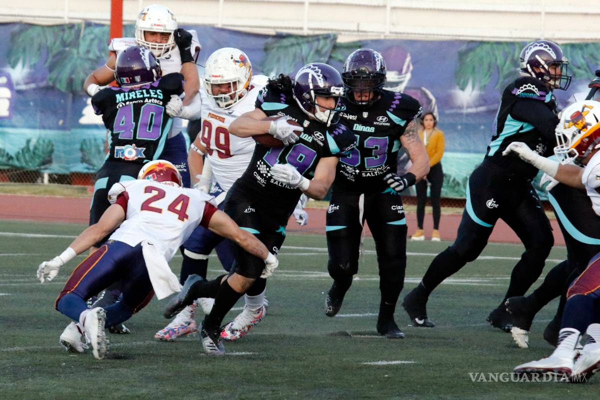 Dinos pierde invicto en casa Contra Pioneros