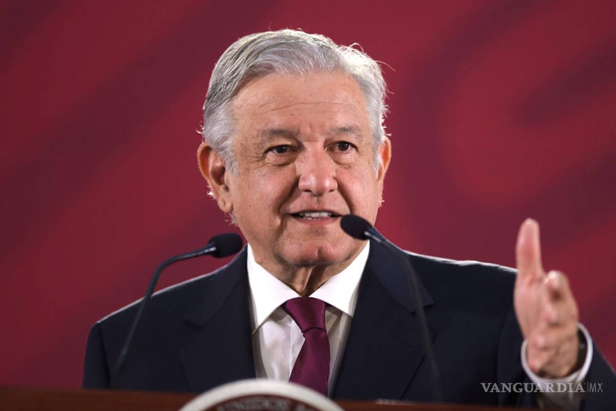 AMLO exhibe a diputados del PAN que no votaron vs su reforma de pensiones