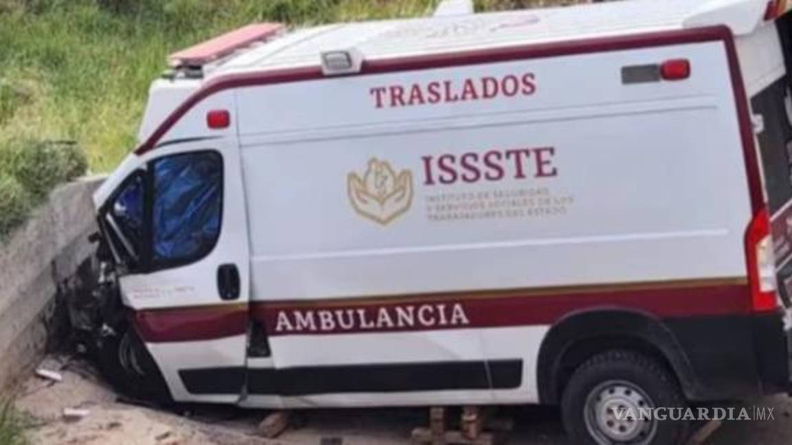 $!Seis muertos deja choque de ambulancia en Chihuahua