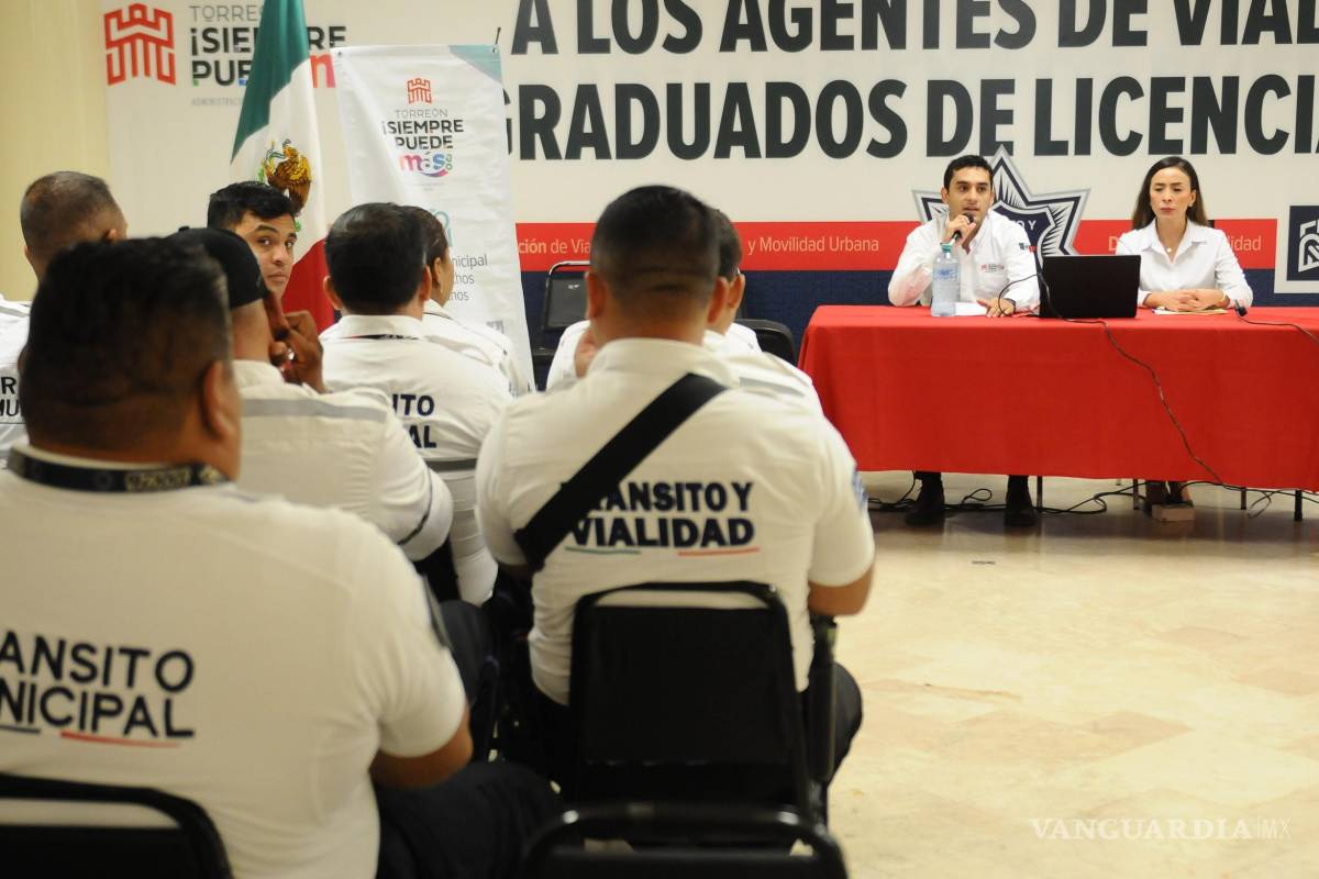 Torreón: Capacitan a 300 agentes viales en conducta y servicio público
