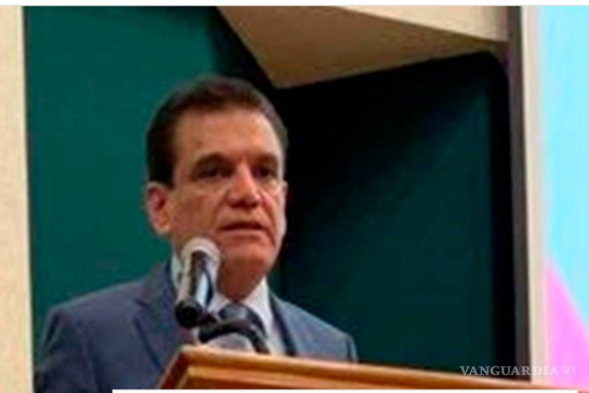 Doctor 'Lord Vacuna' es separado de su cargo en el Edomex por 'influyente'