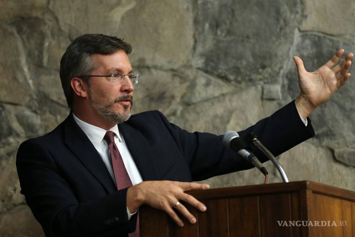 CNDH elige a Sara Lovera y a John Ackerman en comité que evaluará a consejeros de INE