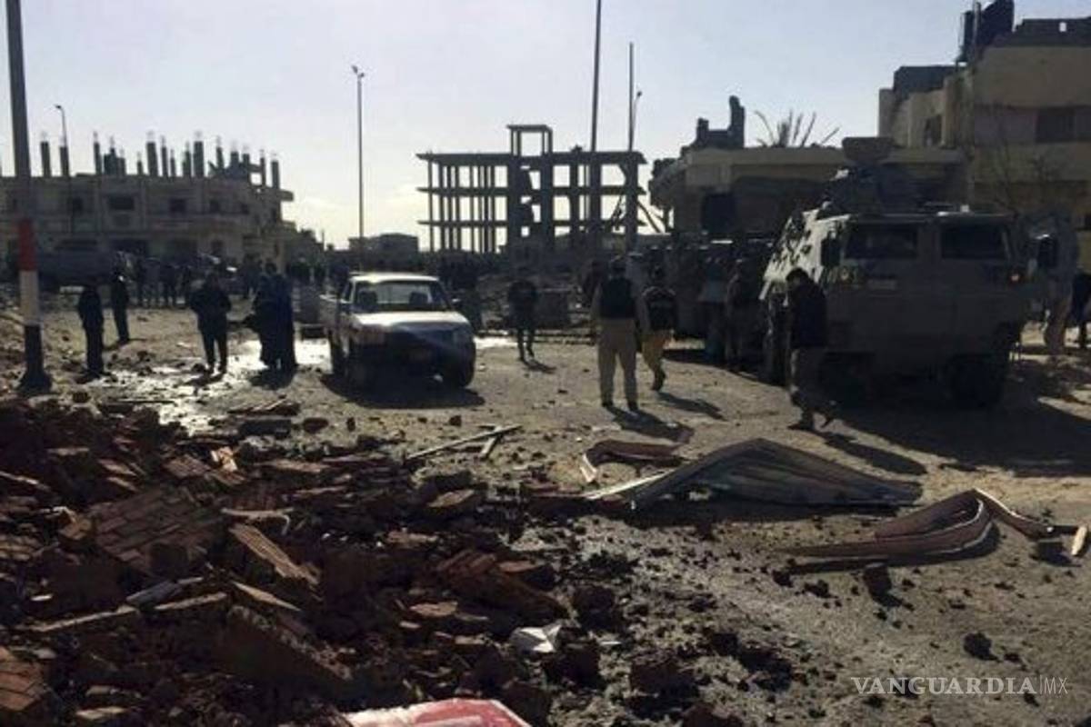 Al menos ocho policías mueren en un tiroteo en el sur de Egipto