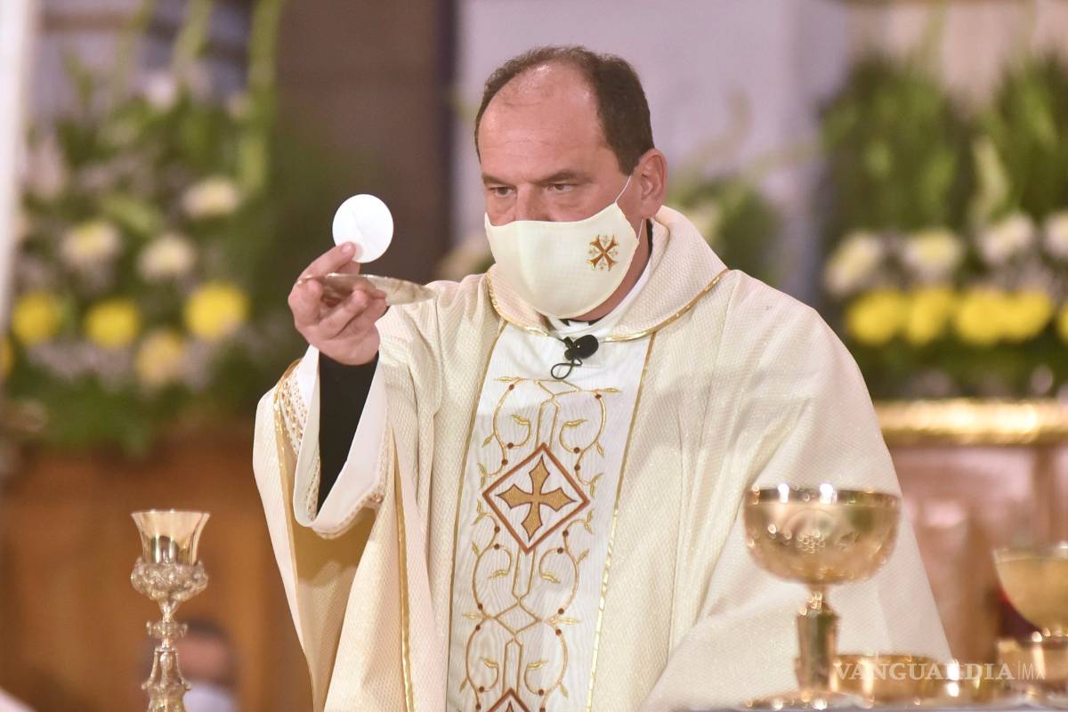 Mensaje de fraternidad lanza obispo de Saltillo en el Domingo de Pentecostés