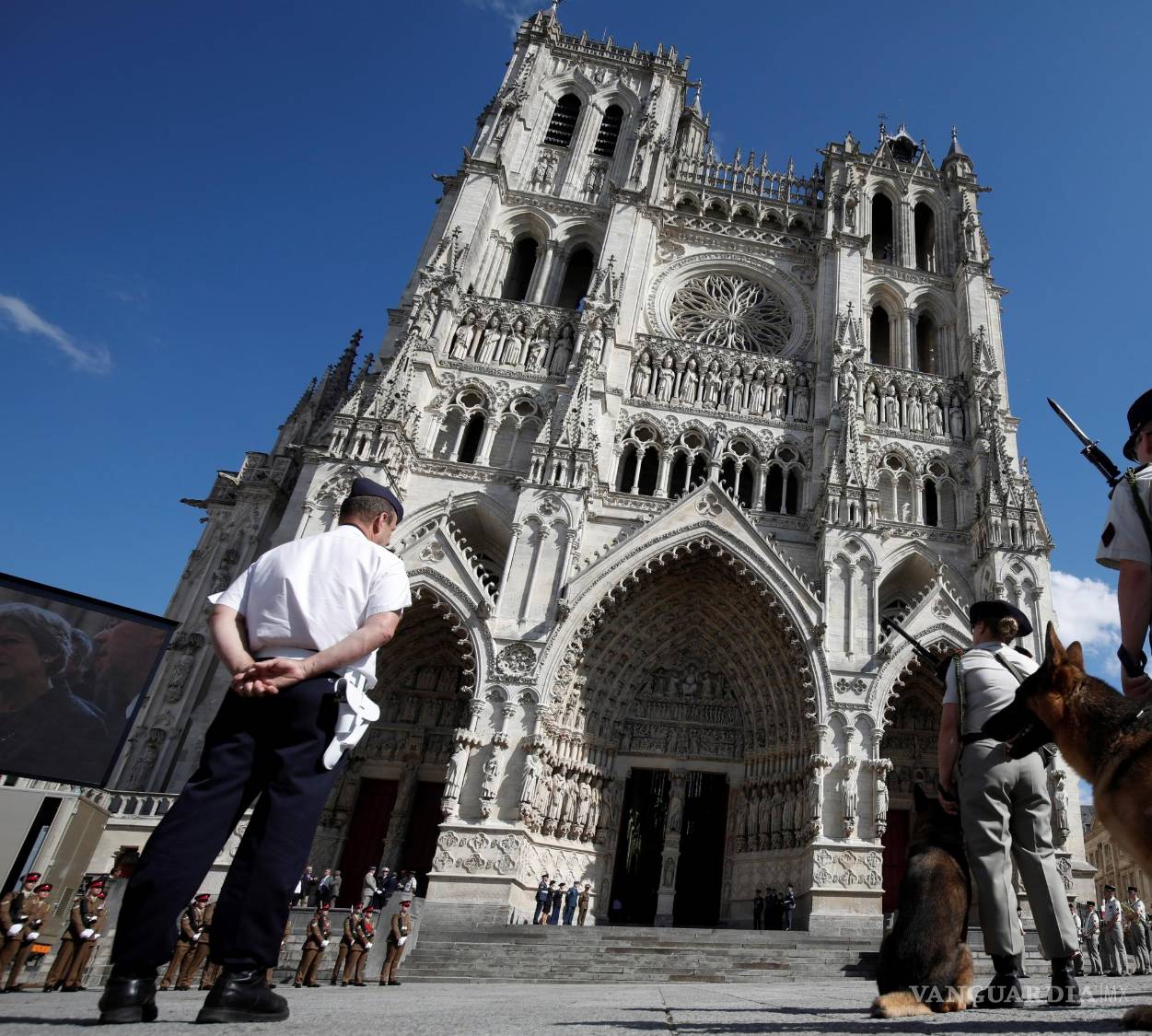 $!El crecimiento económico y la mejora en las condiciones de vida de la población fomentaron un optimismo que impregnó al conjunto de la sociedad, incluso en lo religioso.
