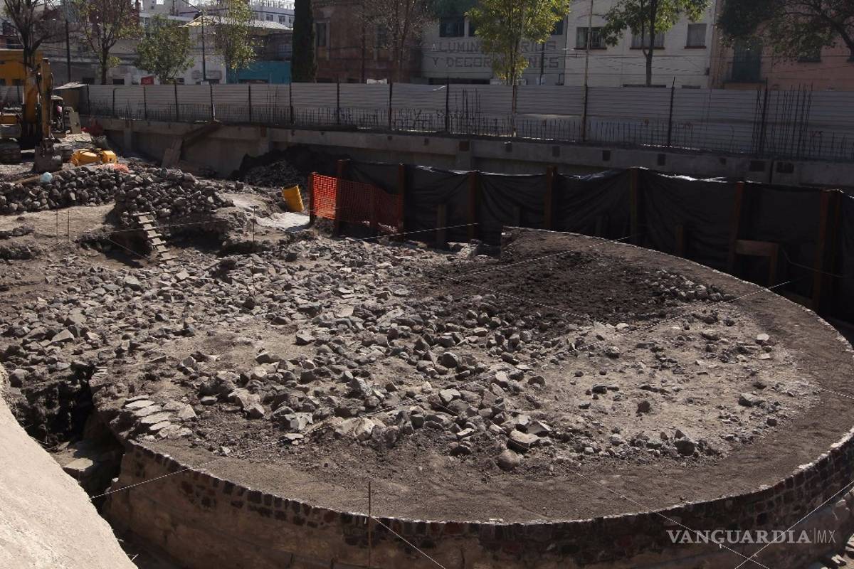 Descubren templo prehispánico en zona de Tlatelolco