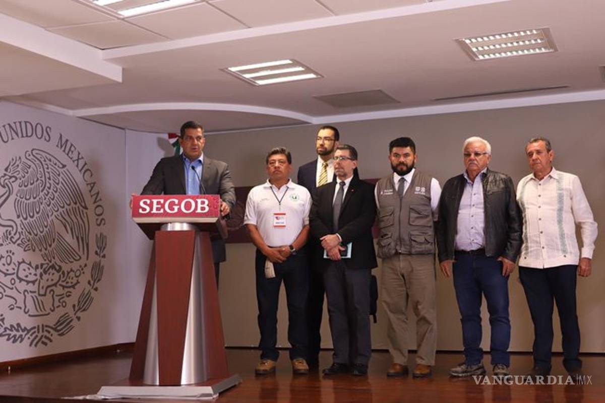 Tras 4 horas de negociaciones, acuerdan taxistas no hacer más bloqueos