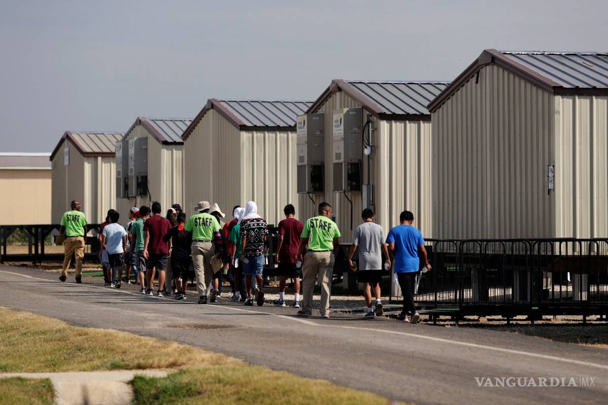 Habilitan centro de convenciones para atender a niños migrantes en Dallas, Texas
