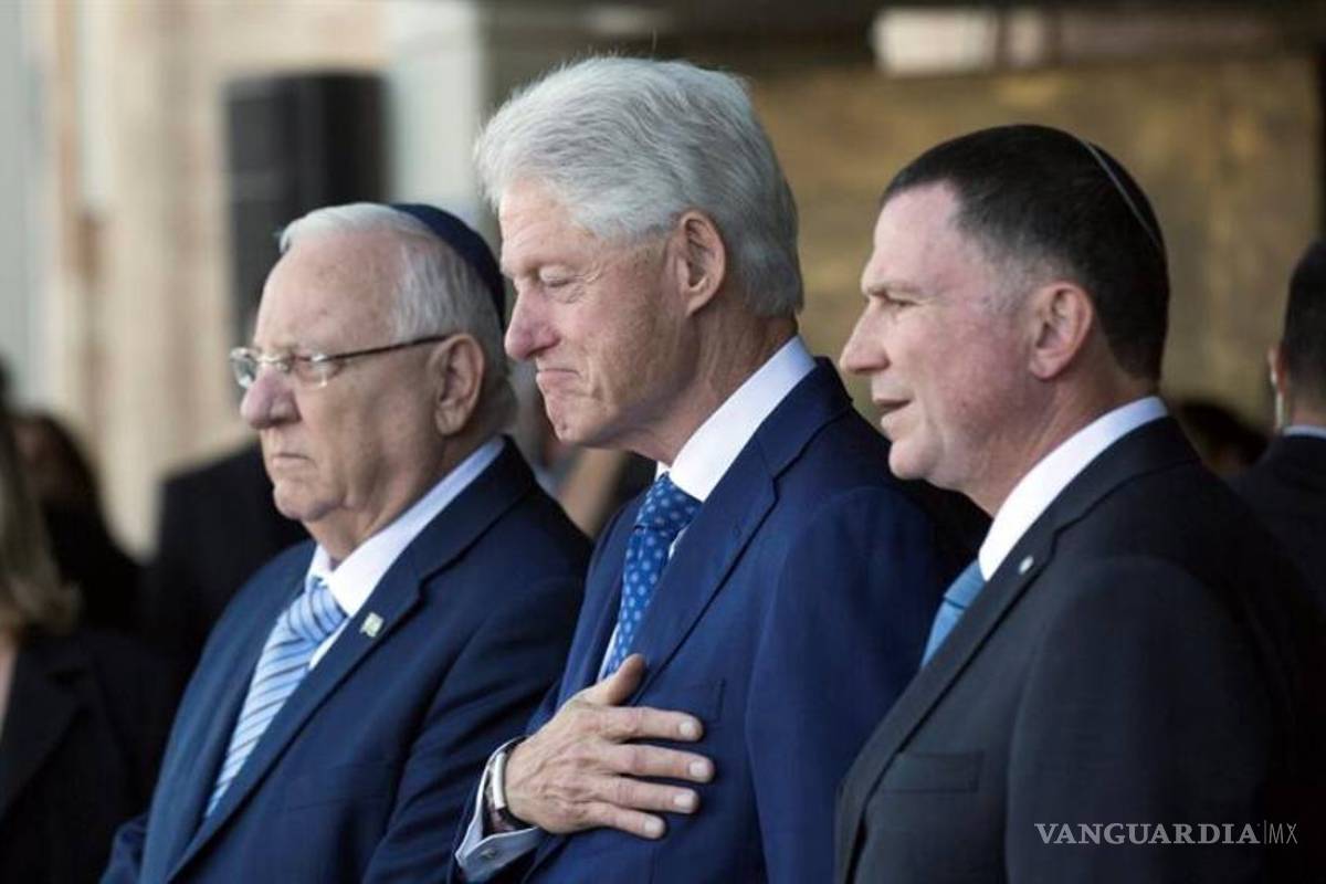 $!Clinton muy afectado, primer líder mundial que presenta sus respetos a Peres