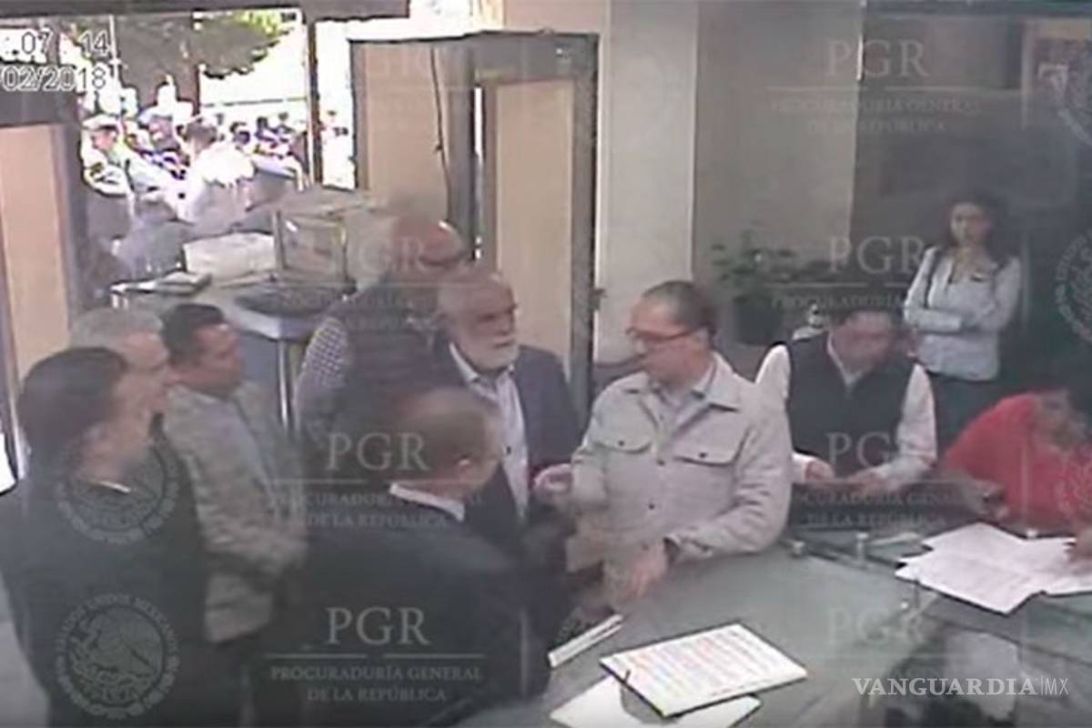 El Tribunal Electoral resuelve que la PGR uso recursos en contra de Anaya