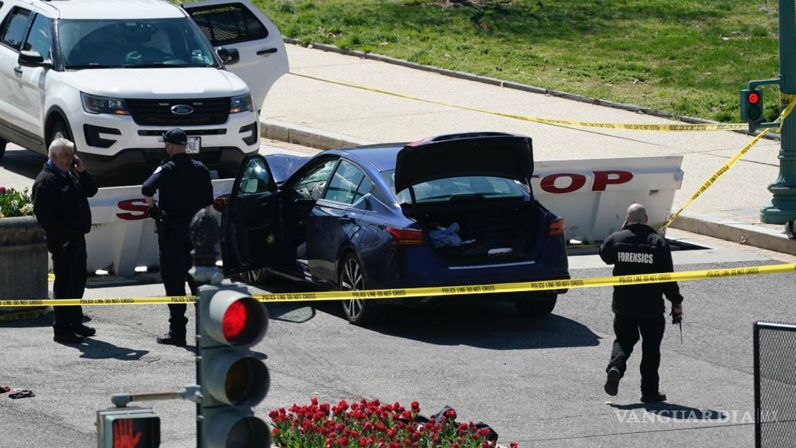 $!Muere uno de los policías embestidos por vehículo que chocó contra puesto de control del Capitolio