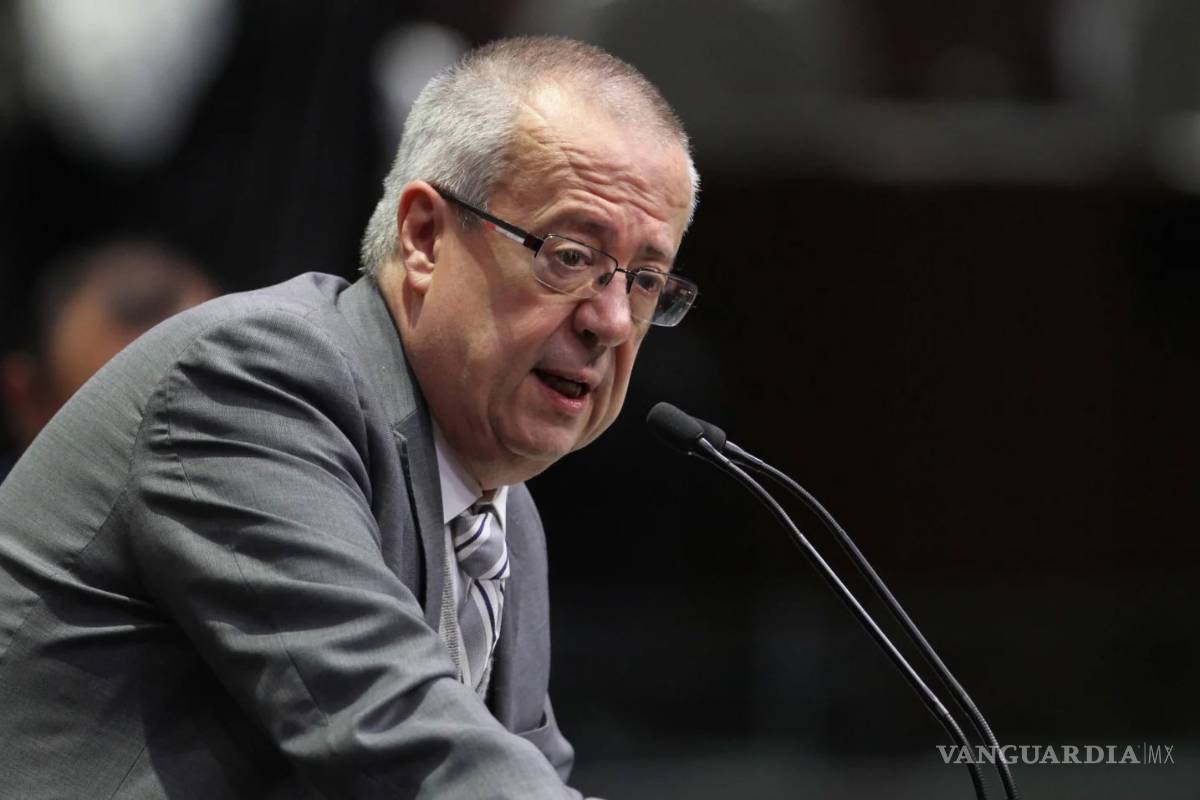 No habrán nuevos gasolinazos, asegura Carlos Urzúa