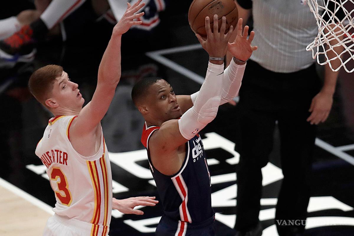 Russell Westbrook rompe récord de hace 47 años, pero pierde su equipo