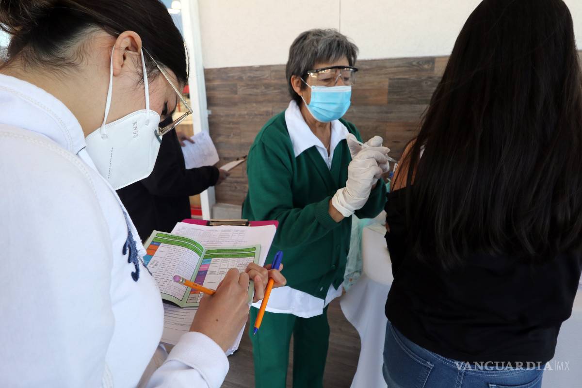 Llama IMSS a vacunarse; irá brigada a la Diana Laura