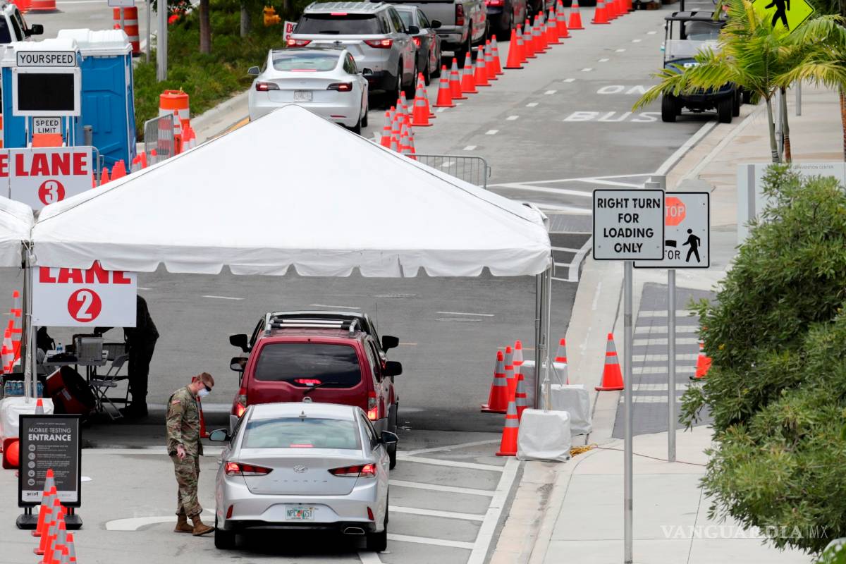 Bajan cifras por COVID en el estado de Florida